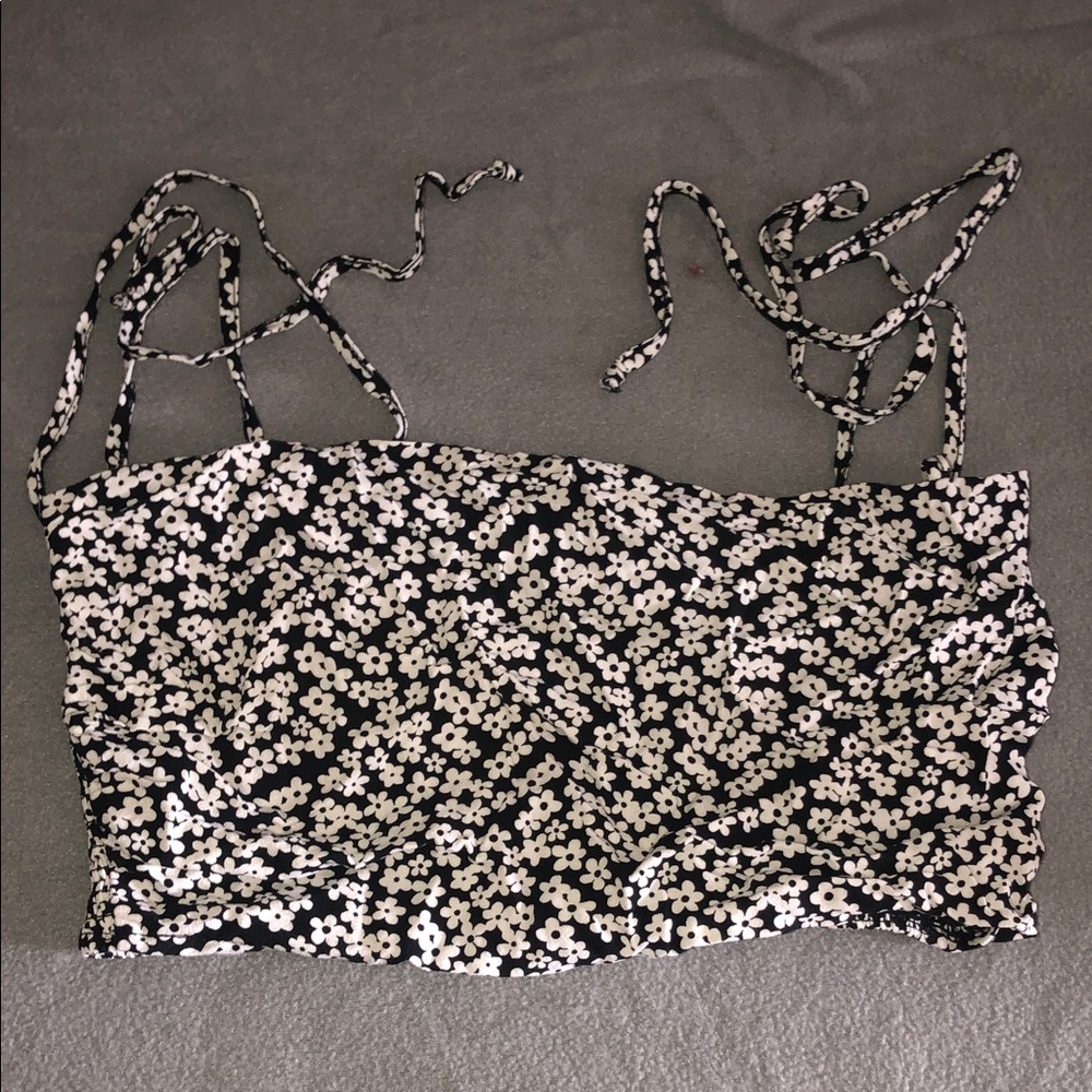 La Hearts Black and White Floral Camisole